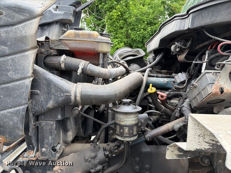 image for item FC3100 2006 International 7500 fuel truck