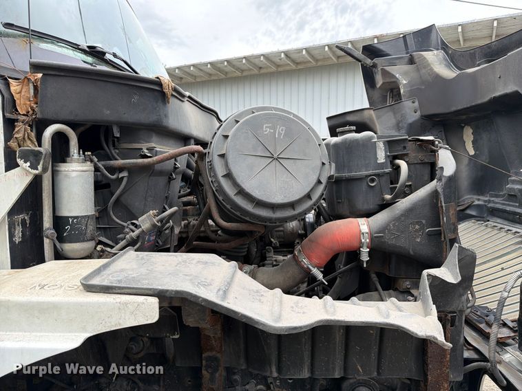 image for item FC3100 2006 International 7500 fuel truck