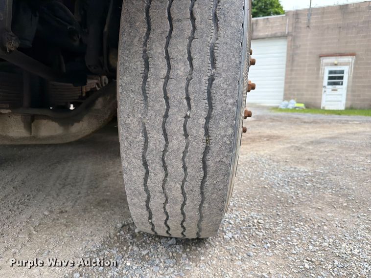 image for item FC3100 2006 International 7500 fuel truck