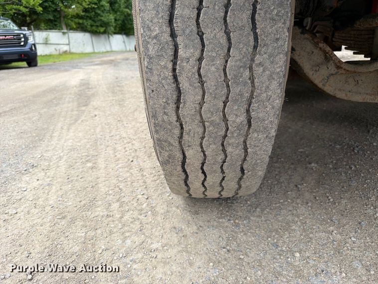image for item FC3100 2006 International 7500 fuel truck