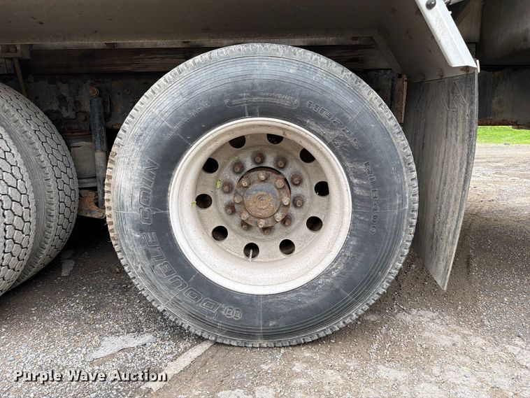 image for item FC3100 2006 International 7500 fuel truck