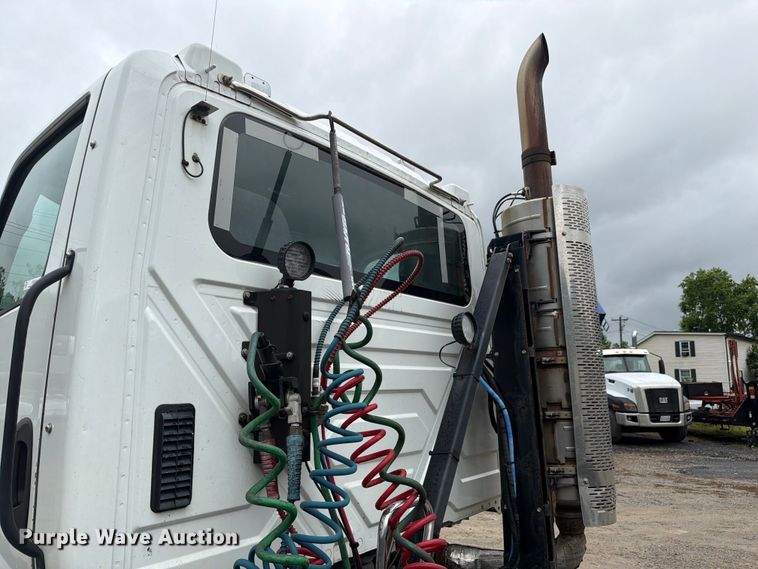 image for item FC3102 2020 International HV613 semi truck