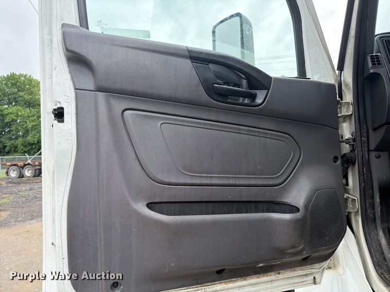 image for item FC3102 2020 International HV613 semi truck
