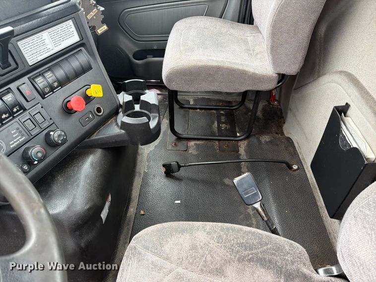 image for item FC3102 2020 International HV613 semi truck