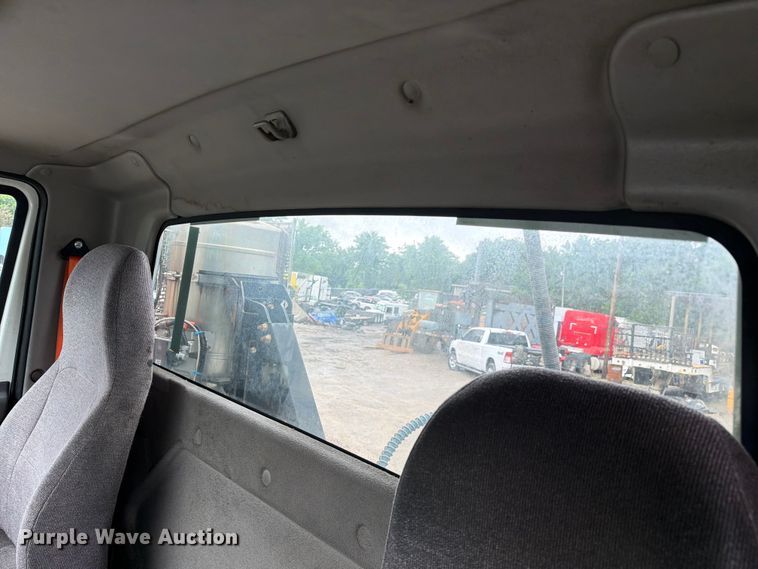 image for item FC3102 2020 International HV613 semi truck