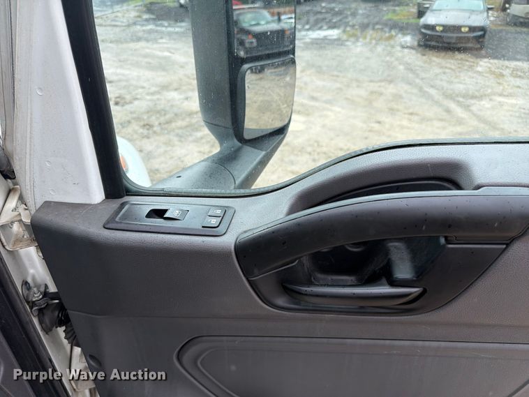 image for item FC3102 2020 International HV613 semi truck