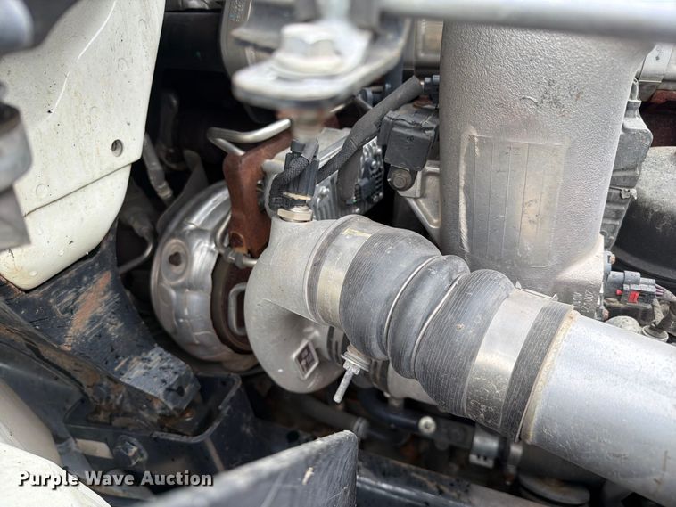 image for item FC3102 2020 International HV613 semi truck