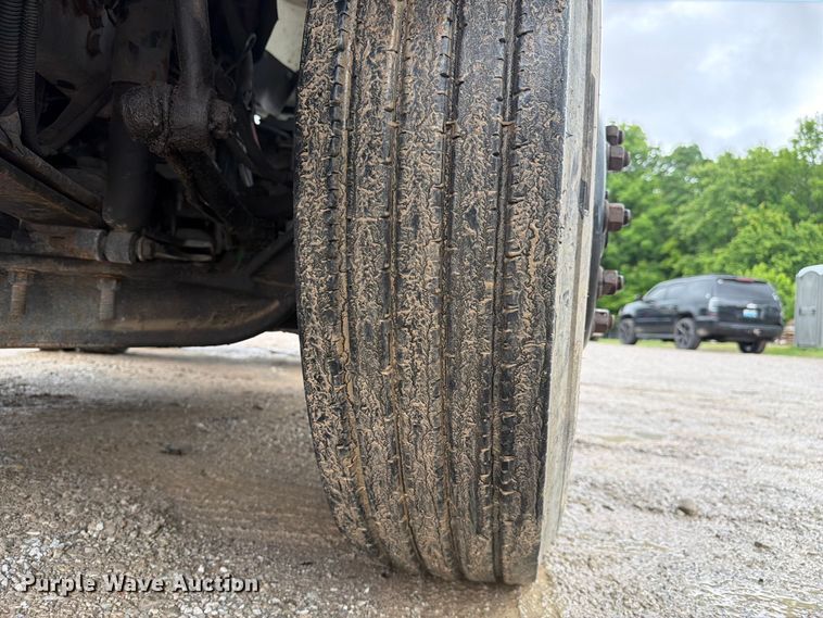image for item FC3102 2020 International HV613 semi truck