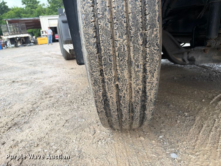 image for item FC3102 2020 International HV613 semi truck