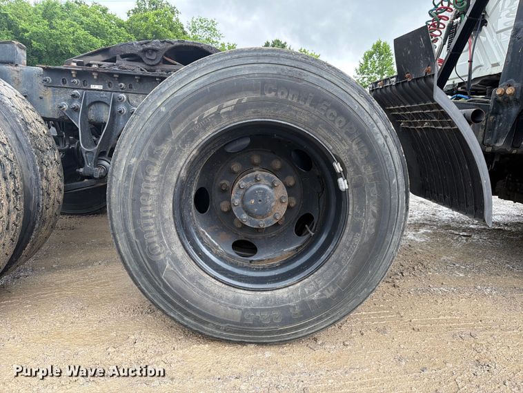 image for item FC3102 2020 International HV613 semi truck