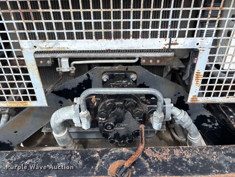 image for item FC4683 2006 Mack MR refuse truck