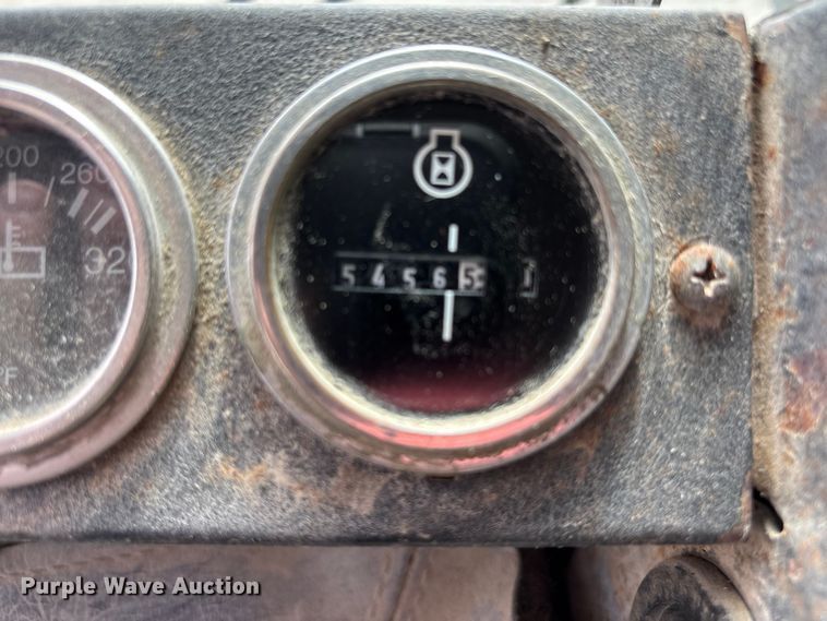 image for item FC4683 2006 Mack MR refuse truck