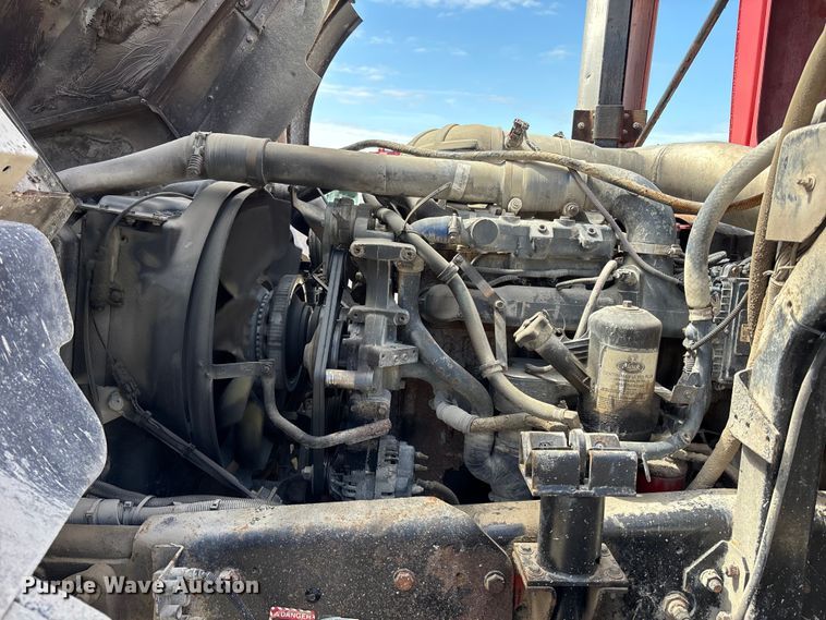 image for item FC4683 2006 Mack MR refuse truck