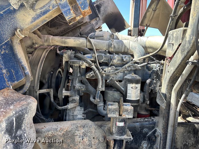 image for item FC4685 2005 Mack MR refuse truck