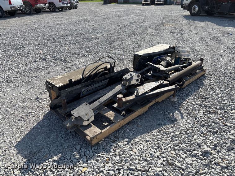 image for item FC4692 Donovan roll tarp hydraulics