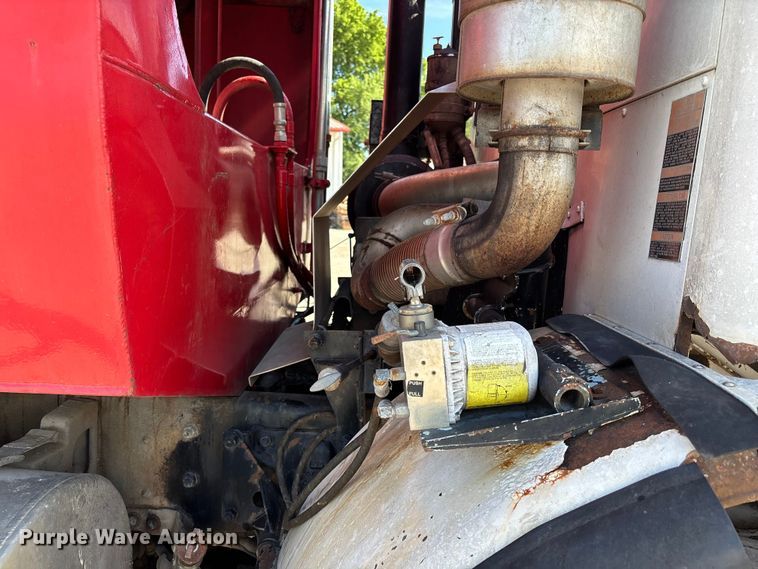 image for item FC4693 1994 Mack MR refuse truck