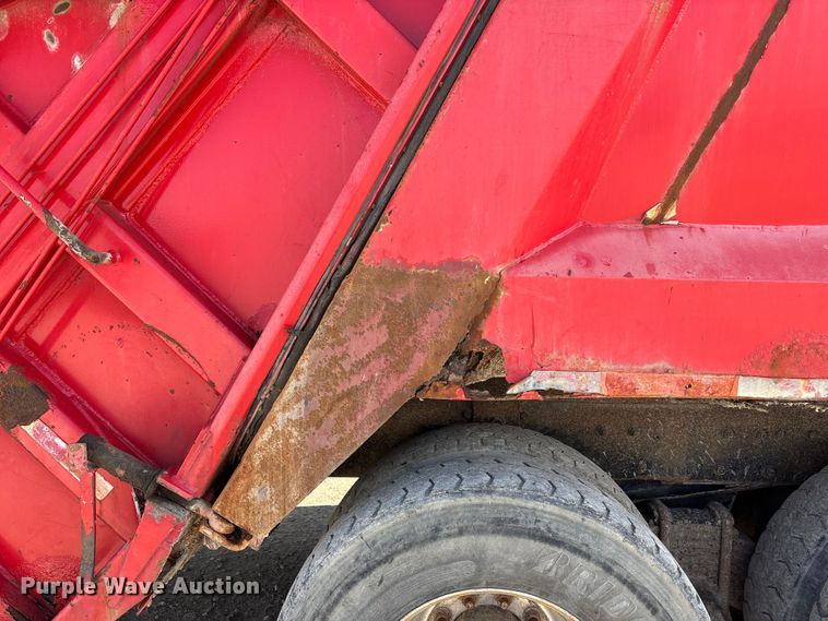 image for item FC4693 1994 Mack MR refuse truck