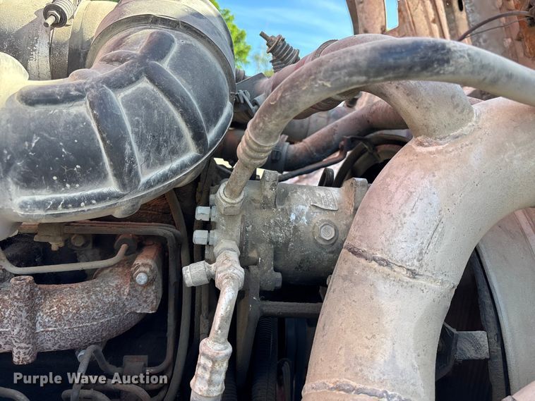 image for item FC4693 1994 Mack MR refuse truck