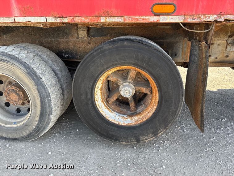 image for item FC4693 1994 Mack MR refuse truck