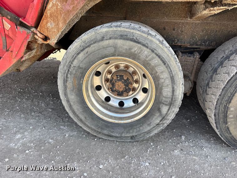 image for item FC4693 1994 Mack MR refuse truck