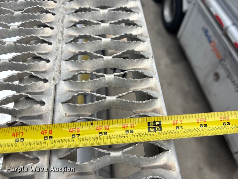 image for item FC4698 1997 Walker Stainless tank trailer