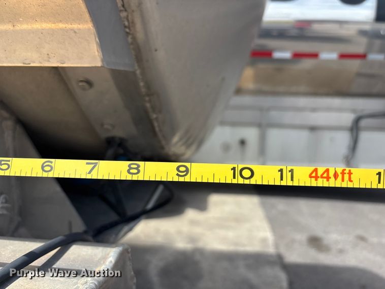 image for item FC4698 1997 Walker Stainless tank trailer