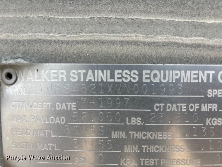image for item FC4698 1997 Walker Stainless tank trailer