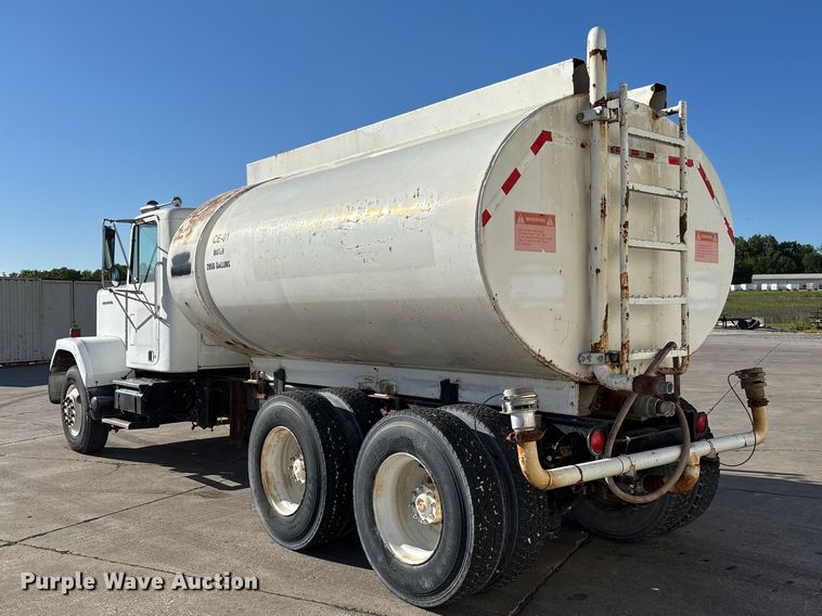 image for item FC5737 1987 GMC 9500 water truck