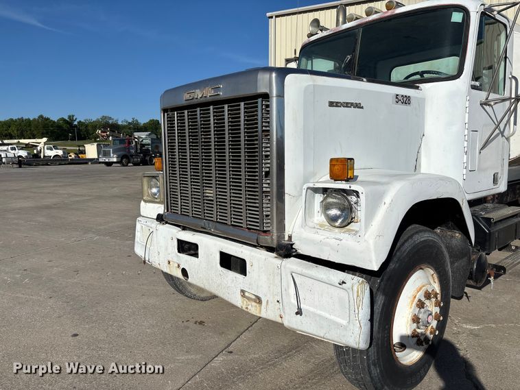 image for item FC5737 1987 GMC 9500 water truck