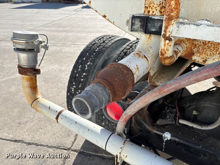 image for item FC5737 1987 GMC 9500 water truck