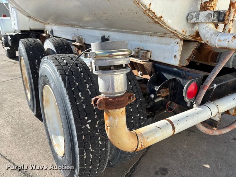 image for item FC5737 1987 GMC 9500 water truck