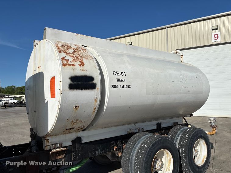 image for item FC5737 1987 GMC 9500 water truck