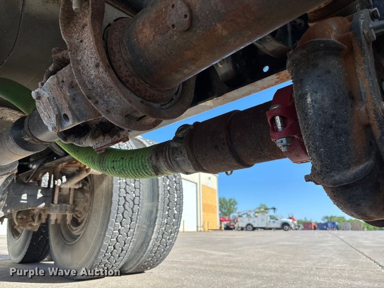 image for item FC5737 1987 GMC 9500 water truck
