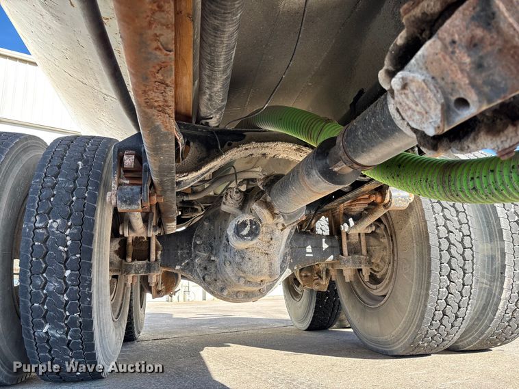 image for item FC5737 1987 GMC 9500 water truck