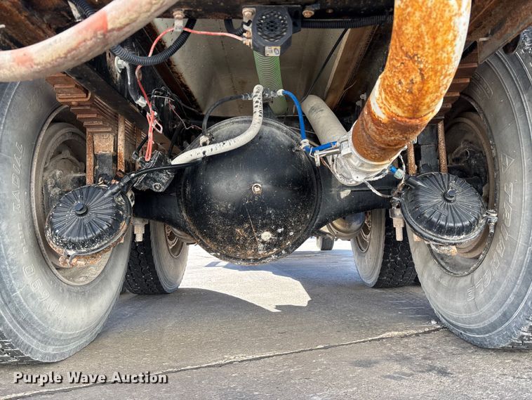 image for item FC5737 1987 GMC 9500 water truck