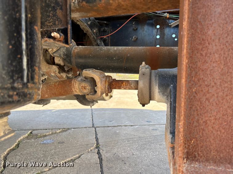 image for item FC5737 1987 GMC 9500 water truck