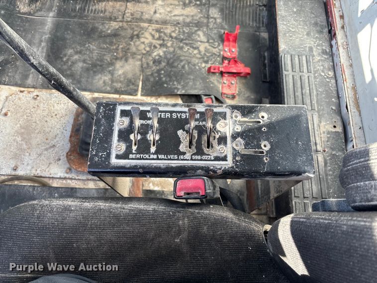 image for item FC5737 1987 GMC 9500 water truck