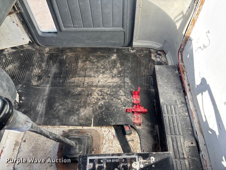 image for item FC5737 1987 GMC 9500 water truck