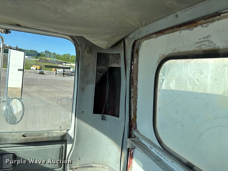 image for item FC5737 1987 GMC 9500 water truck