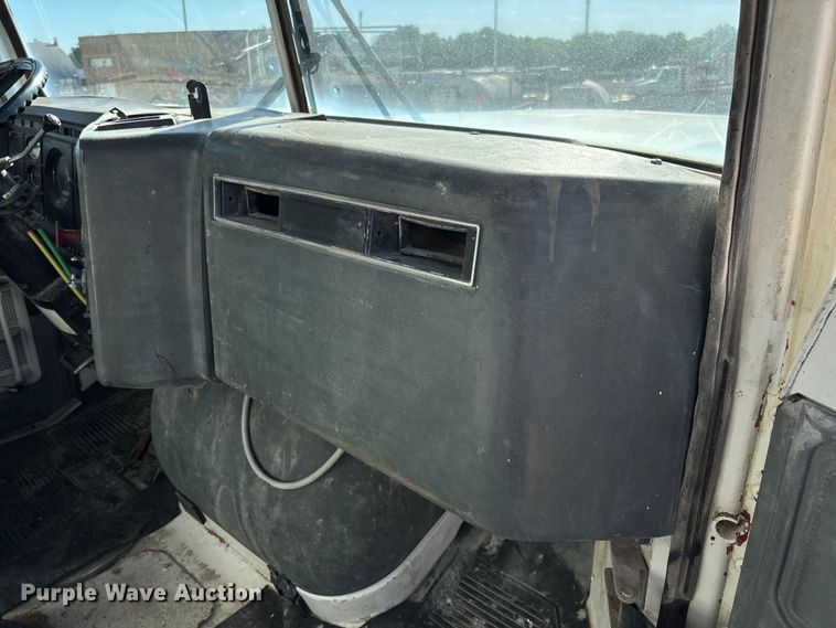 image for item FC5737 1987 GMC 9500 water truck
