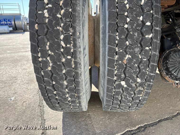 image for item FC5737 1987 GMC 9500 water truck