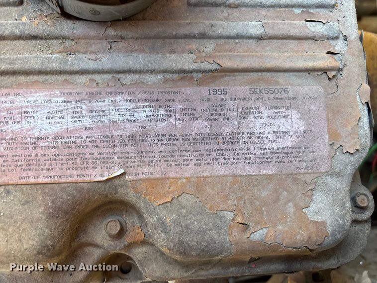 image for item FC5753 1996 International 9400 water truck