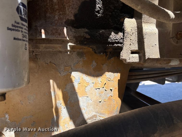 image for item FC5753 1996 International 9400 water truck