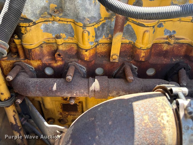 image for item FC5753 1996 International 9400 water truck