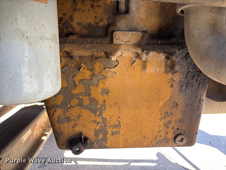 image for item FC5753 1996 International 9400 water truck