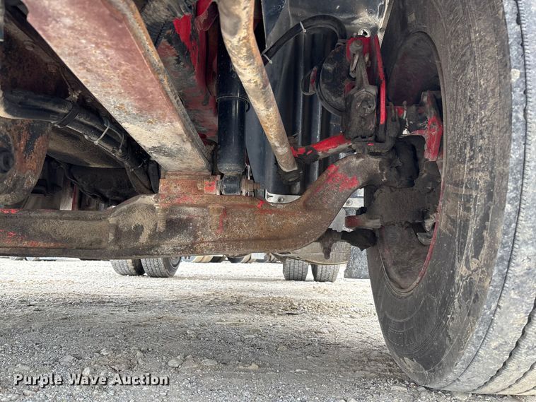 image for item FC5808 2007 International 8600 semi truck