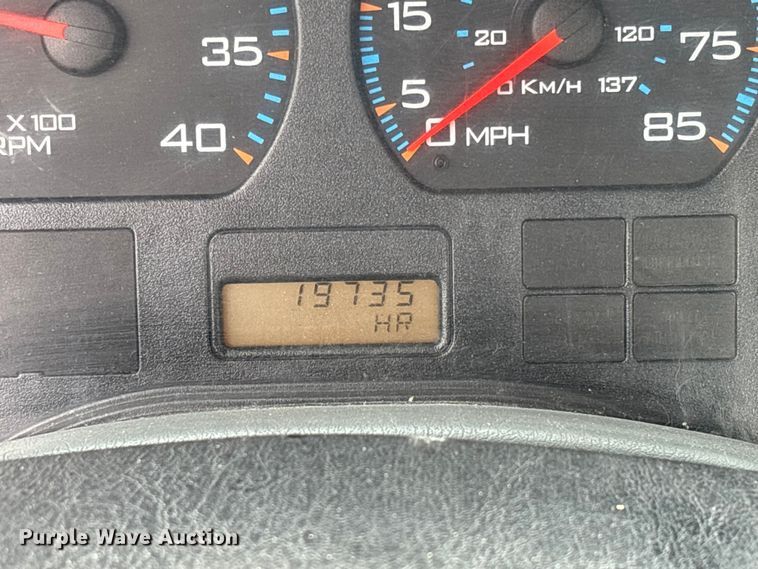 image for item FC5808 2007 International 8600 semi truck