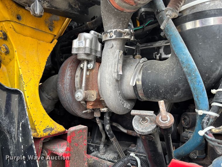 image for item FC5808 2007 International 8600 semi truck