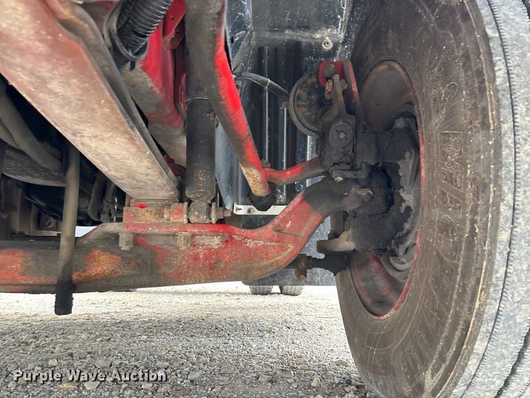 image for item FC5809 2007 International 8600 semi truck