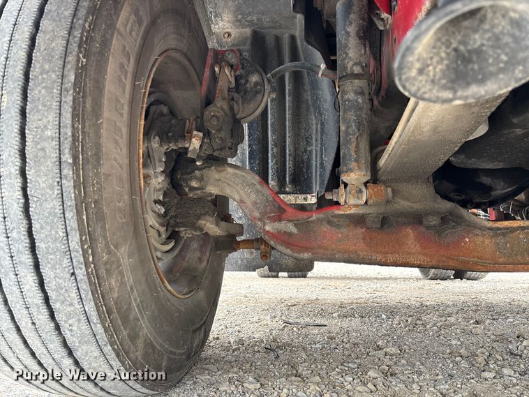 image for item FC5809 2007 International 8600 semi truck